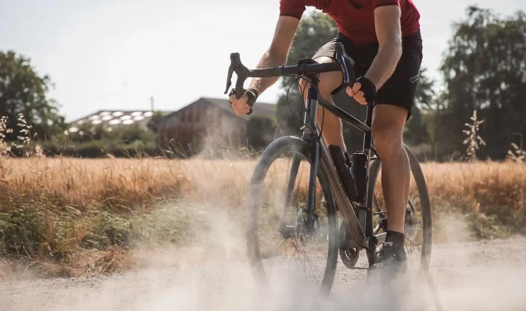 Douleurs au genou à vélo les bonnes pratiques à adopter